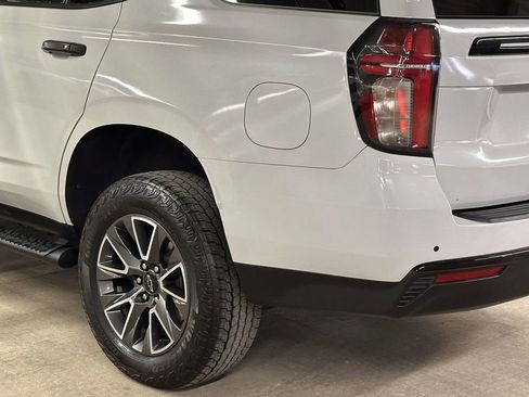 Used 2023 Chevrolet Tahoe Z71 w/ Luxury Package AWD/4WD image 10