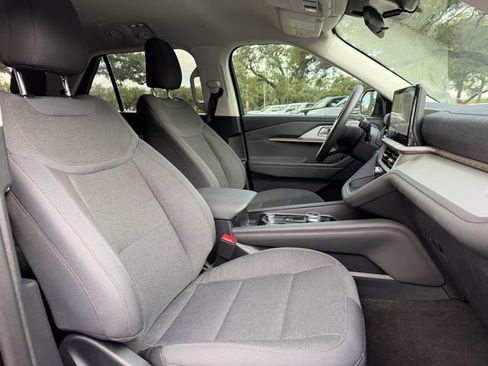 Used 2026 Ford Explorer Active RWD image 15
