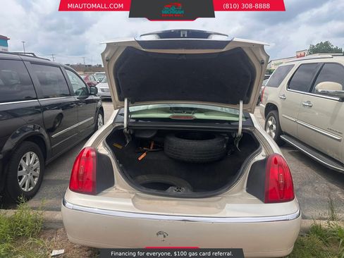Used 1999 Lincoln Town Car Cartier RWD image 7