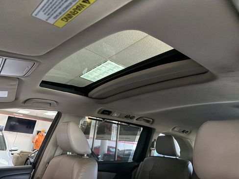 Used 2014 Honda Odyssey EX-L image 19