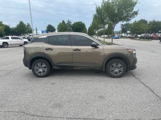 Used 2025 Nissan Kicks S FWD video 4