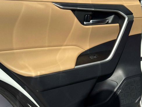 Used 2023 Toyota RAV4 XLE image 11