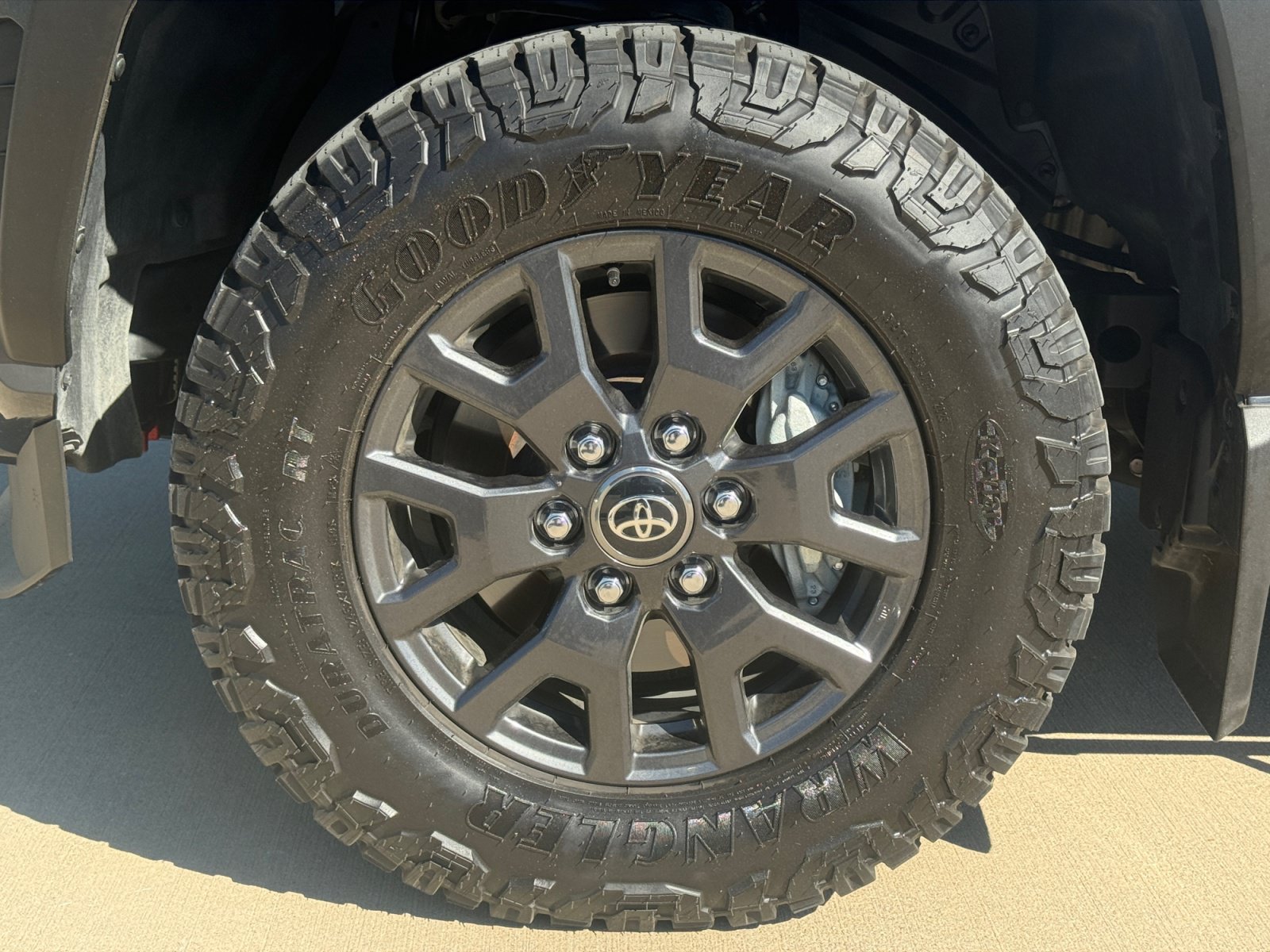 Used 2026 Toyota 4Runner SR5 RWD image 10