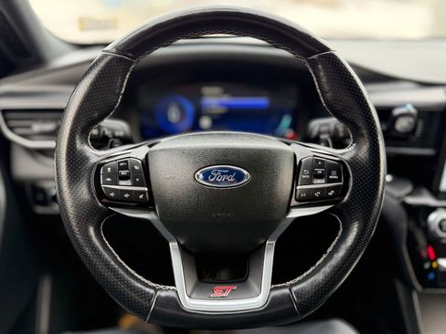 Used 2023 Ford Explorer ST w/ Equipment Group 401A image 11