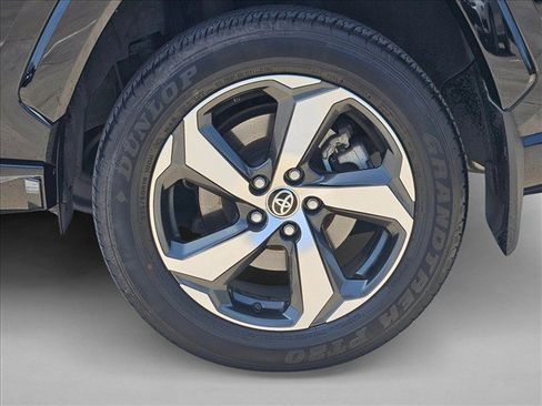 Used 2023 Toyota RAV4 SE w/ Weather & Moonroof Package AWD/4WD image 22