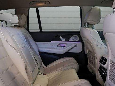 Used 2022 Mercedes-Benz GLS 450 4MATIC image 59