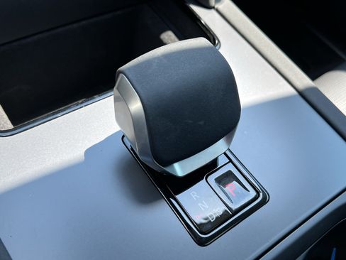 Used 2025 Land Rover Discovery Sport S AWD/4WD image 25