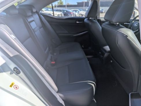 Used 2014 Lexus IS 250 RWD image 18