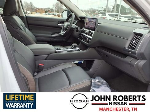 New 2026 Nissan Pathfinder SL image 20