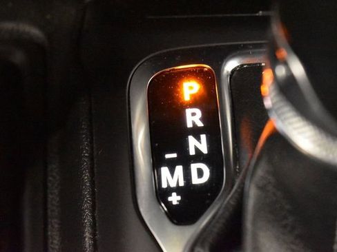 Used 2024 Jeep Wrangler Sport S image 23