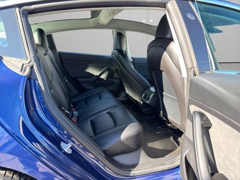Used 2018 Tesla Model 3 Long Range image 12