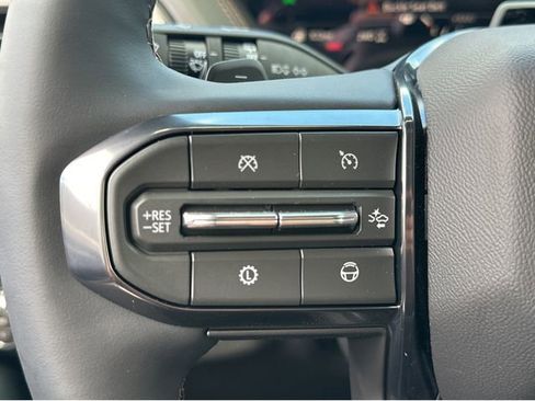 New 2026 GMC Yukon XL AT4 w/ AT4 Premium Plus Package image 30