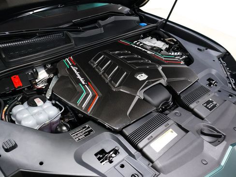 Used 2024 Lamborghini Urus Performante AWD/4WD image 64