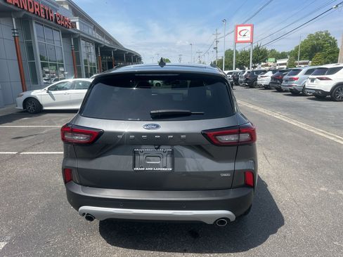 Used 2025 Ford Escape SE w/ PHEV Premium Package FWD image 6