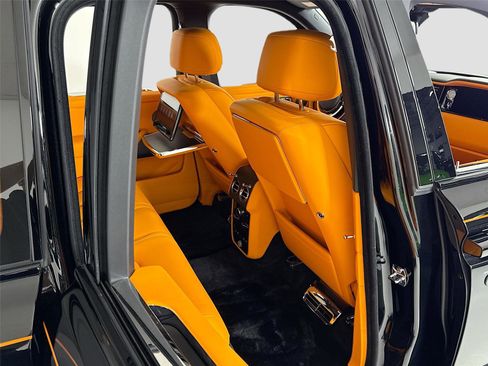 Used 2026 Rolls-Royce Cullinan image 36