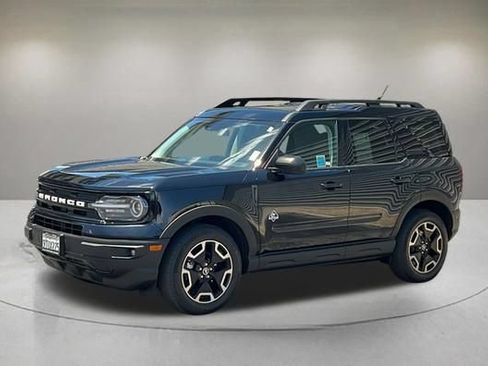 Certified 2022 Ford Bronco Sport Outer Banks w/ Tech Package AWD/4WD image 2
