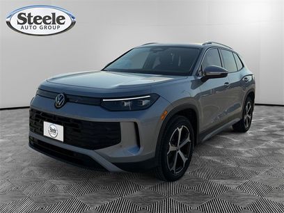 New 2025 Volkswagen Tiguan SE