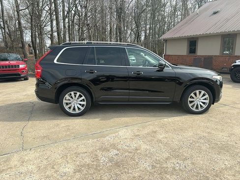 Used 2016 Volvo XC90 T6 Momentum w/ Vision Package image 4