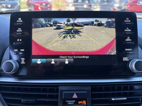 Used 2018 Honda Accord Sport image 29