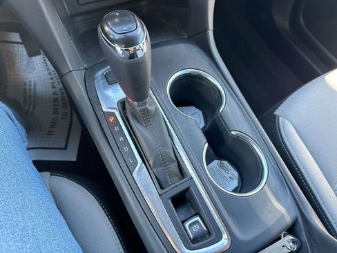 Used 2020 Chevrolet Equinox LS image 19