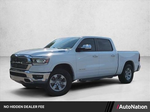 Used 2022 RAM 1500 Laramie AWD/4WD image 1