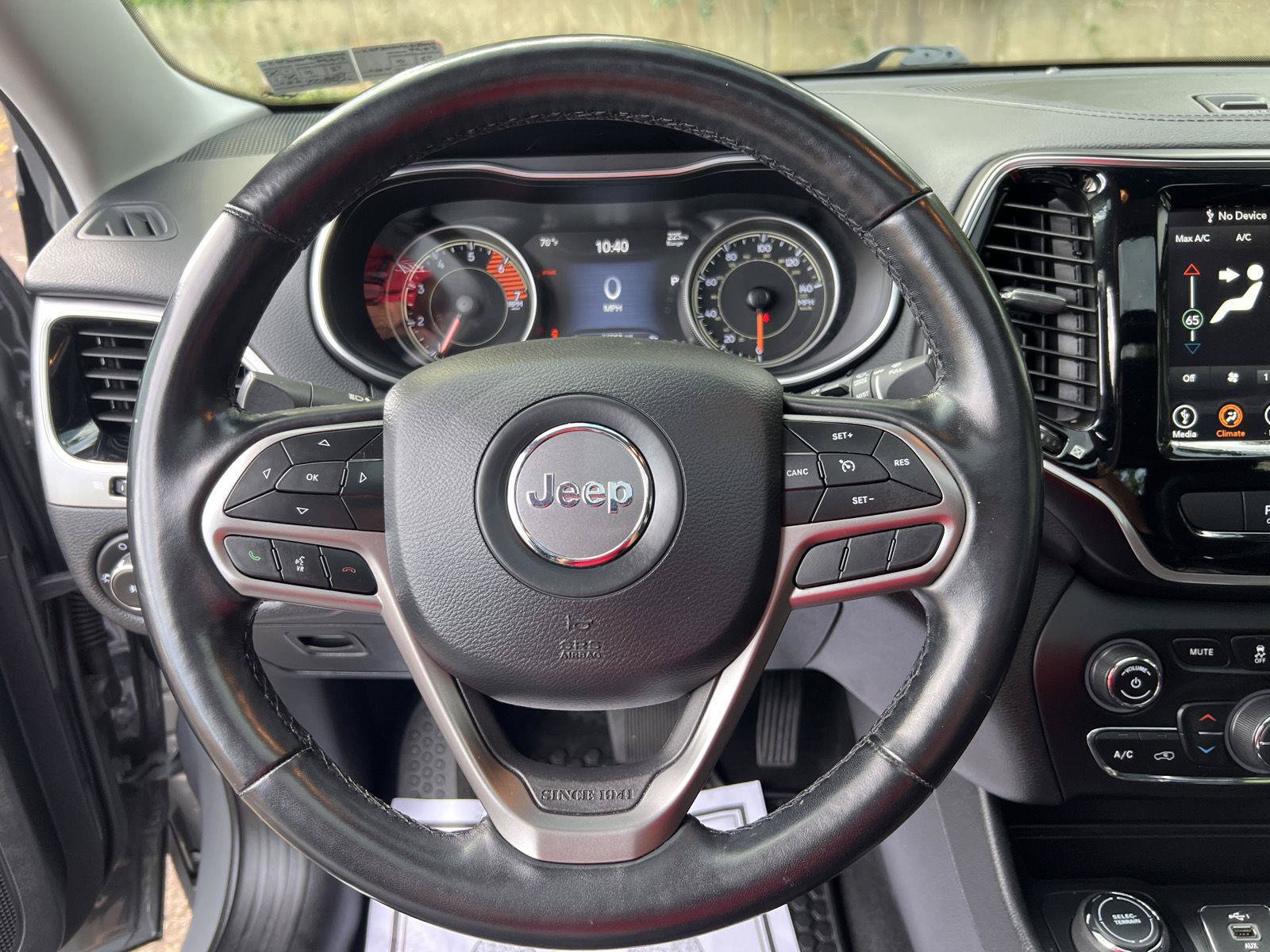 Used 2020 Jeep Cherokee Limited AWD/4WD image 20