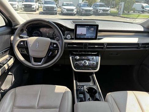 Certified 2022 Lincoln Corsair AWD w/ Premium Package image 12