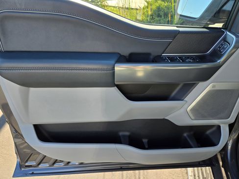 Used 2023 Ford F150 Limited image 16