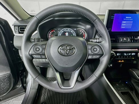 Used 2025 Toyota RAV4 XLE Premium FWD image 15