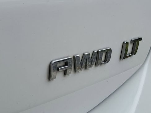 Used 2020 Chevrolet Equinox LT image 9