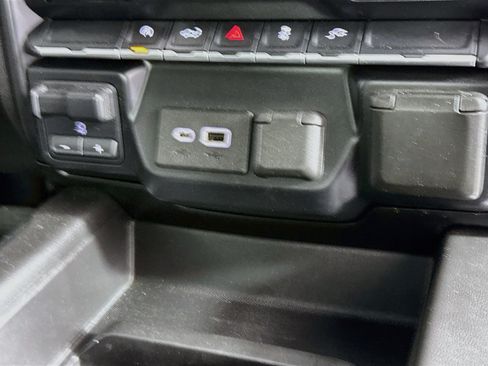 Used 2019 GMC Sierra 1500 SLT w/ SLT Convenience Package AWD/4WD image 40