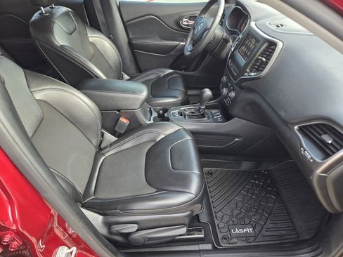 Used 2020 Jeep Cherokee Latitude Plus image 15