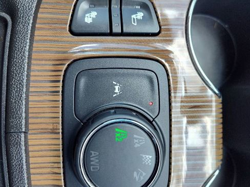 Used 2023 GMC Acadia SLE w/ Driver Convenience Package image 22