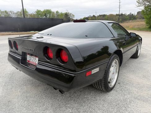 Used 1989 Chevrolet Corvette Coupe image 5