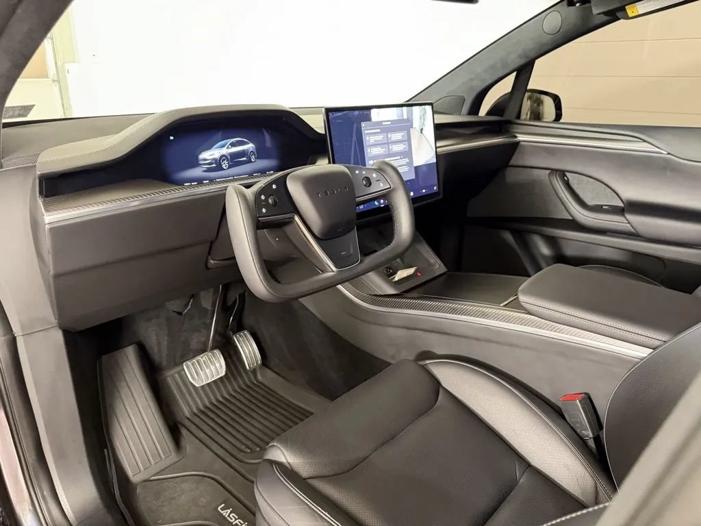 Used 2022 Tesla Model X Plaid AWD/4WD image 11