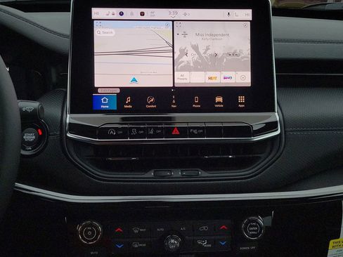 New 2026 Jeep Compass Limited w/ Sun, Sound & Navigation Group image 21