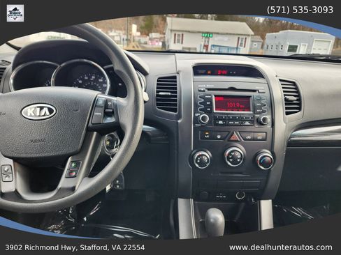Used 2012 Kia Sorento FWD image 30