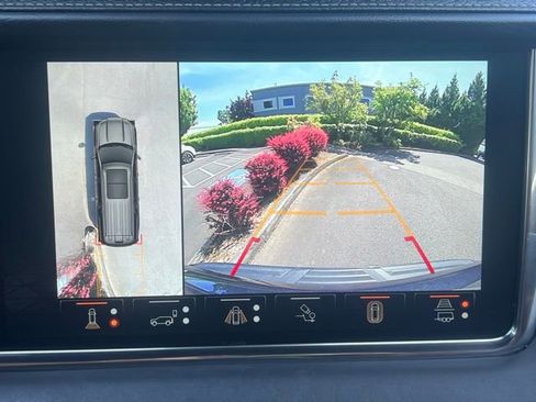 Used 2023 GMC Yukon Denali Ultimate AWD/4WD image 40