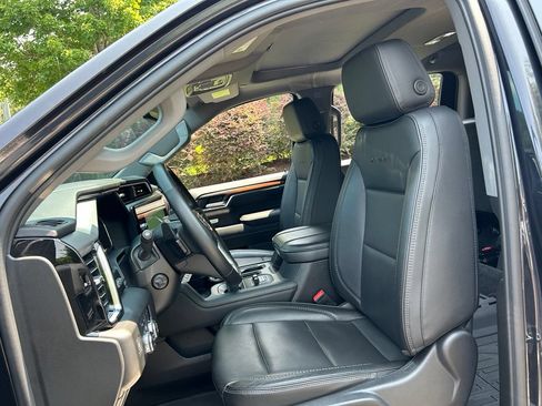 Used 2024 GMC Sierra 1500 Denali w/ Denali Reserve Package AWD/4WD image 45