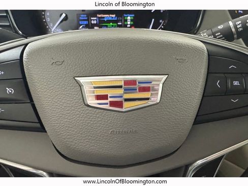 Used 2017 Cadillac XT5 Luxury w/ Driver Awareness Package AWD/4WD image 53