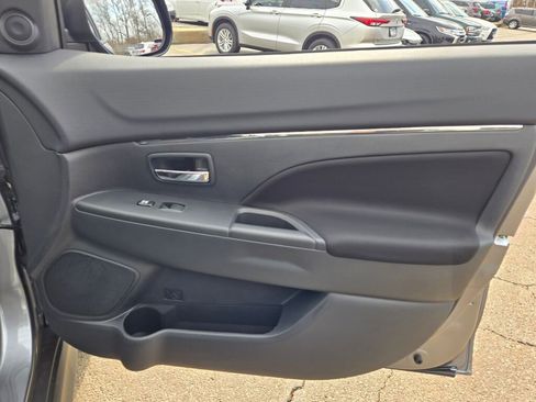 Used 2026 Mitsubishi Outlander Sport ES AWD/4WD image 7