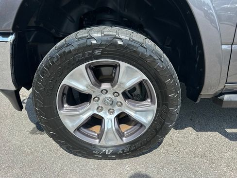 Used 2021 RAM 1500 Laramie AWD/4WD image 11
