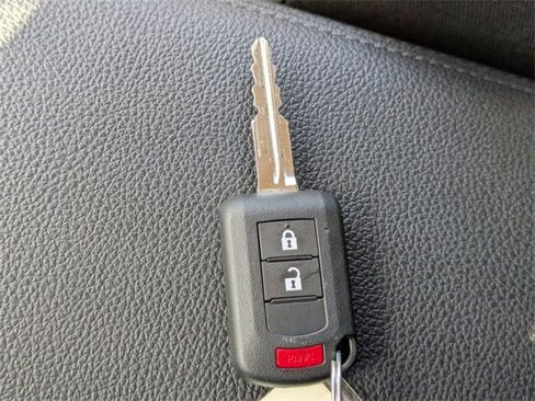 Used 2025 Mitsubishi Outlander Sport ES image 30