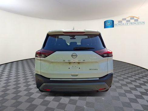 Used 2023 Nissan Rogue SV AWD/4WD image 5