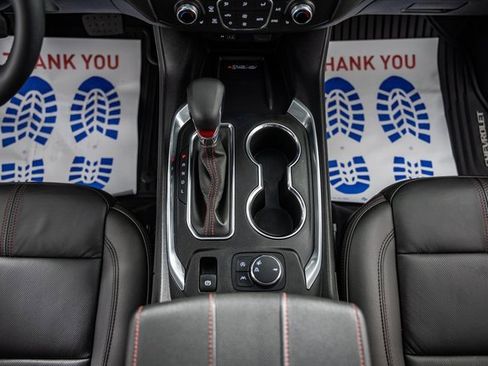 Used 2023 Chevrolet Traverse RS image 30