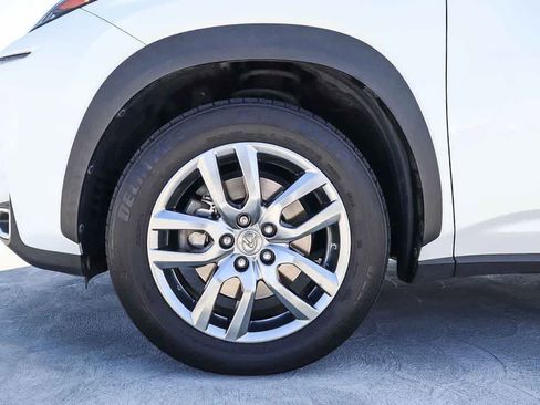 Used 2016 Lexus NX 200t FWD w/ Premium Package image 11