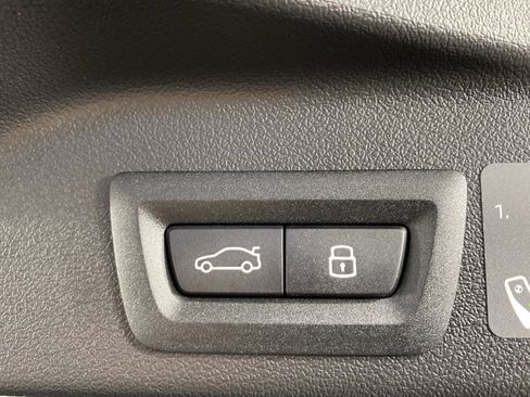 New 2026 BMW X5 xDrive50e w/ Executive Package image 24