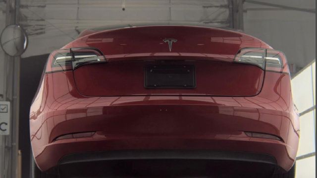 Used 2023 Tesla Model 3 Standard Range RWD image 5