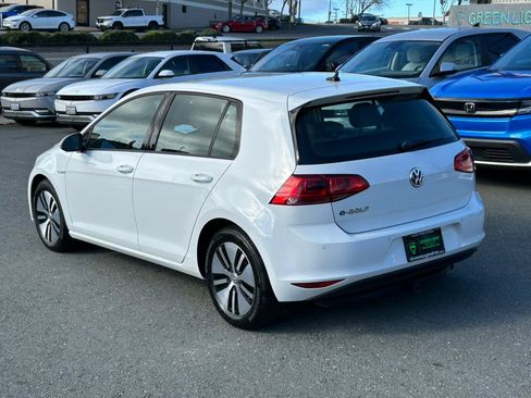 Used 2015 Volkswagen e-Golf SEL Premium image 7