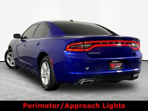 Used 2021 Dodge Charger SXT w/ Leather Interior Group RWD image 4